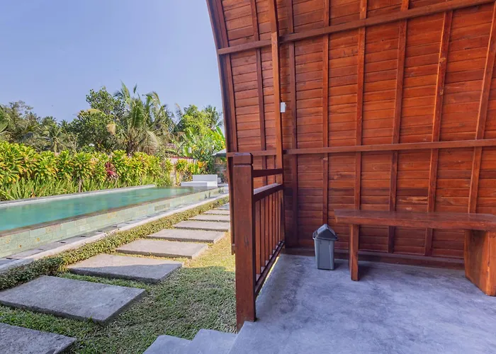 Kubu Selat And Glamping Herberg Payangan