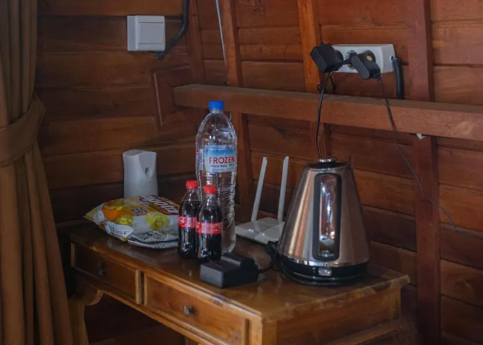 Kubu Selat And Glamping Payangan