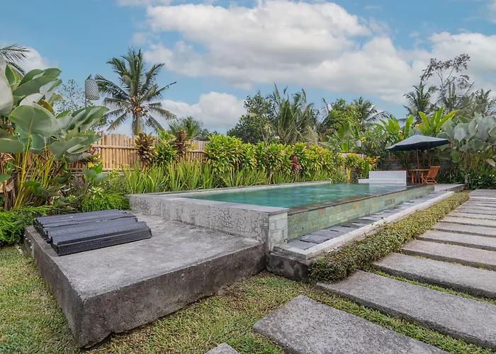 Kubu Selat And Glamping Herberg