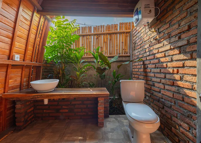 Herberg Kubu Selat And Glamping